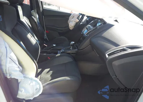 2016 Ford Focus Rs z USA, uszkodzony, nr VIN WF0DP3TH0G4115259